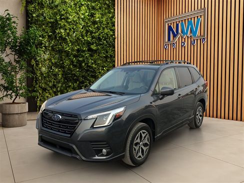 Used 2022 Subaru Forester Premium w/ Popular Package #1 AWD/4WD image 3