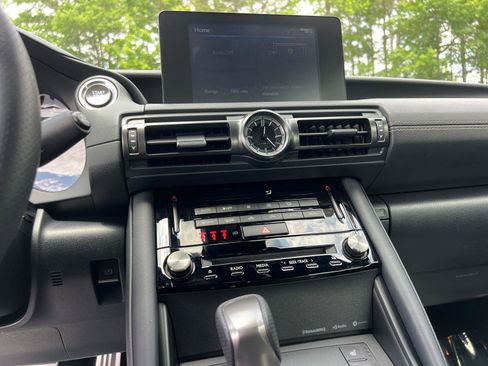 Certified 2025 Lexus IS 350 F Sport RWD image 29