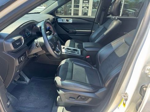 Used 2023 Ford Explorer ST-Line w/ Class IV Trailer Tow Package AWD/4WD image 20