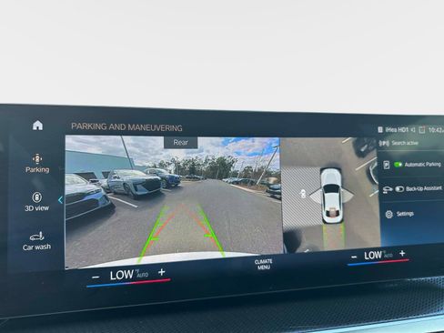 Used 2024 BMW 230i Coupe w/ Premium Package image 18