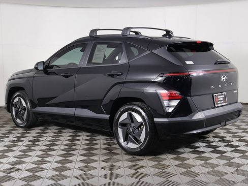 Used 2024 Hyundai Kona SEL image 9