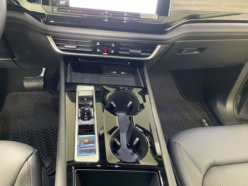 New 2026 Volkswagen Atlas SEL image 17