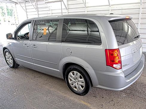 Used 2017 Dodge Grand Caravan SE w/ Power Window Group FWD image 4