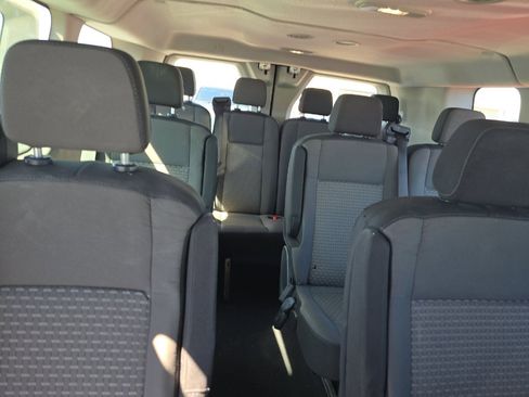 Used 2022 Ford Transit 350 XLT image 2