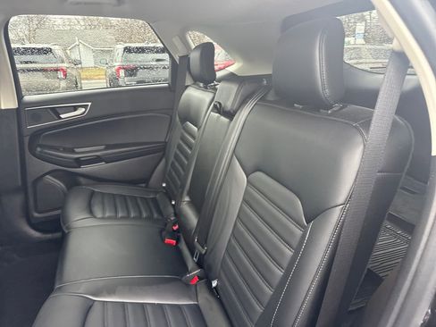Used 2024 Ford Edge SEL image 17
