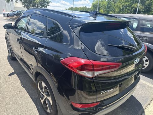 Used 2018 Hyundai Tucson Value FWD image 9