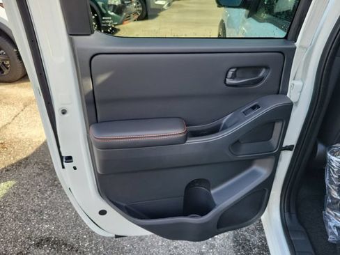 New 2026 Nissan Frontier PRO-4X w/ Pro Premium Package AWD/4WD image 10