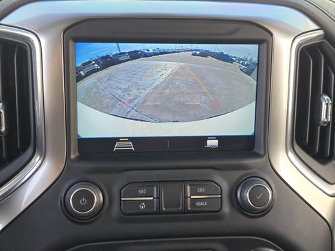 Used 2021 Chevrolet Silverado 1500 LT image 20