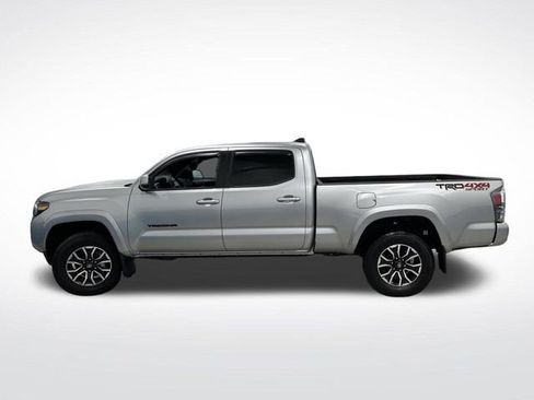 Used 2023 Toyota Tacoma TRD Sport w/ Technology Package image 10