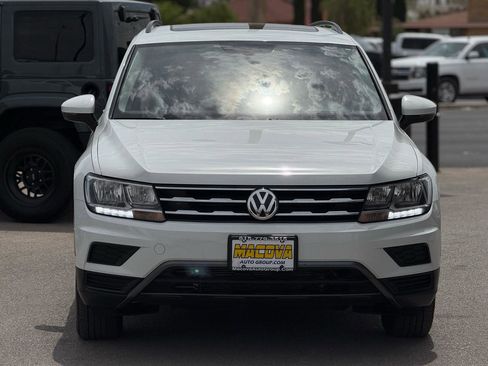 Used 2019 Volkswagen Tiguan SE w/ Panoramic Sunroof Package image 3