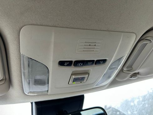 Used 2021 Toyota Corolla LE image 27