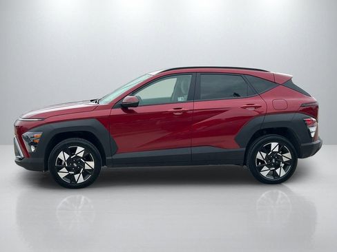 Used 2025 Hyundai Kona SEL image 8