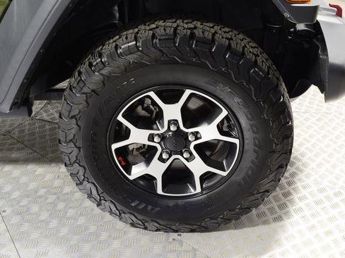 Used 2021 Jeep Wrangler Unlimited Rubicon AWD/4WD image 38