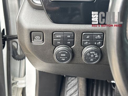 Used 2024 Chevrolet Silverado 2500 LTZ w/ LTZ Plus Package image 25