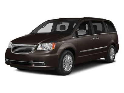 Used 2014 Chrysler Town & Country Limited w/ Luxury Group