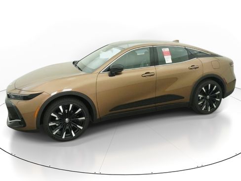 New 2026 Toyota Crown Platinum AWD/4WD image 2