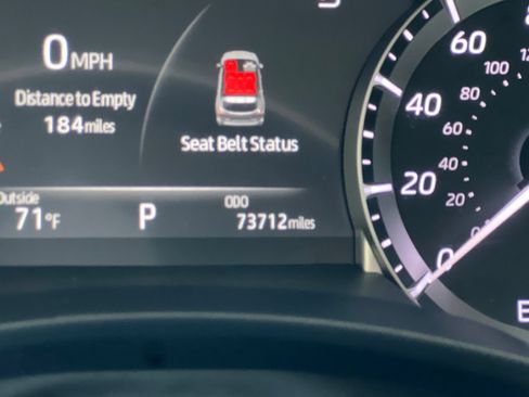 Used 2022 Toyota Highlander XLE AWD/4WD image 23