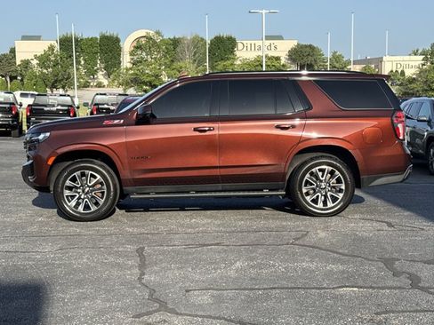 Used 2022 Chevrolet Tahoe Z71 w/ Luxury Package AWD/4WD image 13
