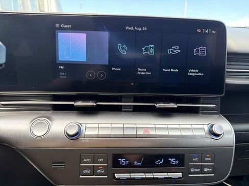 Used 2025 Hyundai Kona SEL AWD/4WD image 16
