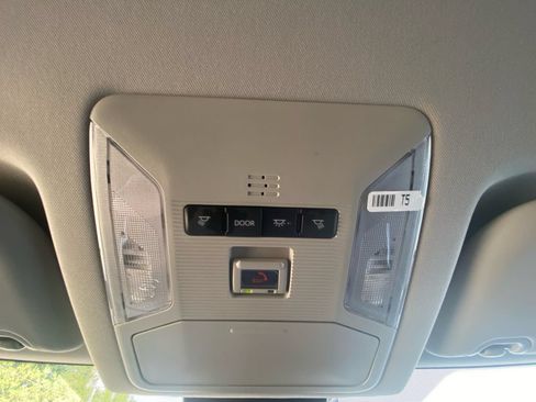 Used 2023 Toyota RAV4 LE FWD image 20
