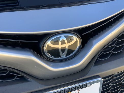 Used 2021 Toyota Camry SE w/ Convenience Package image 29