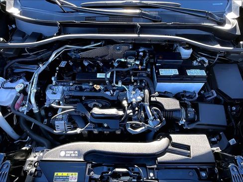 Certified 2023 Toyota Corolla Cross LE image 29