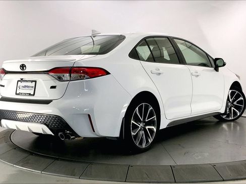 Used 2022 Toyota Corolla SE FWD image 12