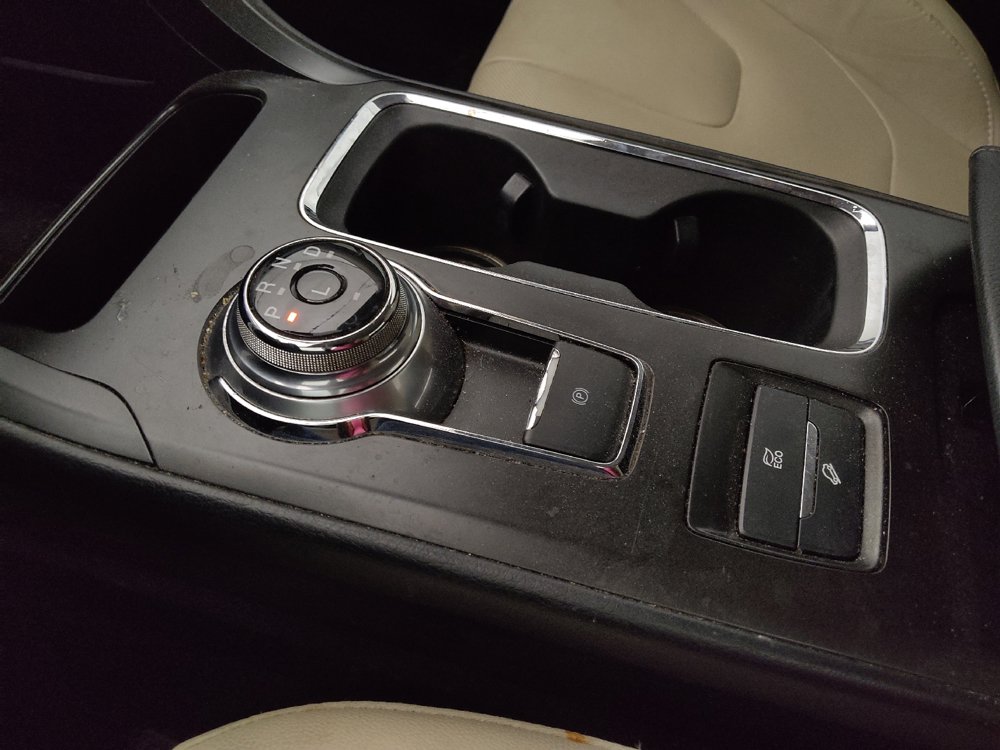 Used 2018 Ford Fusion Titanium FWD image 26