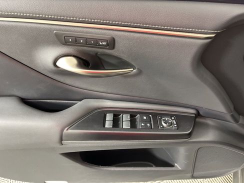 Used 2020 Lexus ES 300h w/ Premium Package image 26