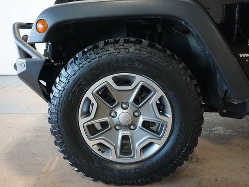 Used 2018 Jeep Wrangler Unlimited Sport S image 9