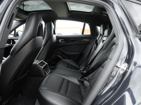 Used 2021 Porsche Panamera 4 AWD/4WD image 26