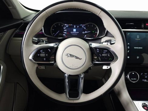 Used 2022 Jaguar F-PACE S image 20