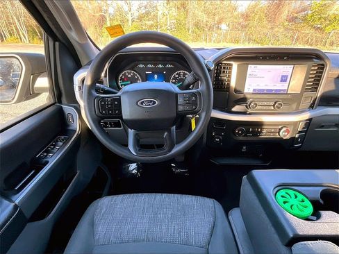 Used 2023 Ford F150 XLT image 9