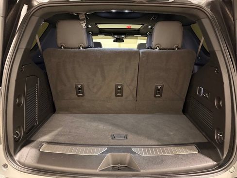 Used 2025 Chevrolet Tahoe Z71 w/ Comfort Package AWD/4WD image 10