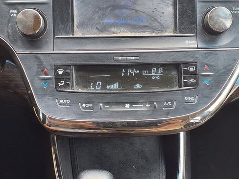 Used 2014 Toyota Avalon XLE Premium FWD image 12