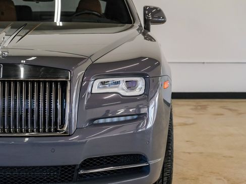 Used 2018 Rolls-Royce Wraith image 42