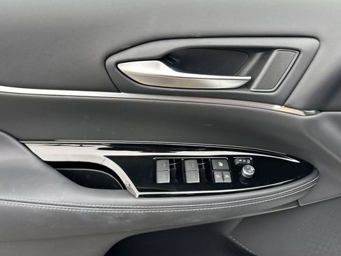 New 2026 Toyota Mirai RWD image 10
