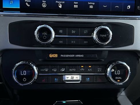 Used 2022 Ford F350 Lariat w/ Lariat Ultimate Package AWD/4WD image 19