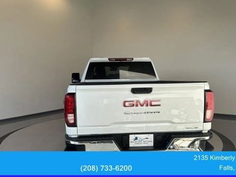 Used 2025 GMC Sierra 2500 SLE image 7