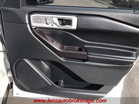 Used 2020 Ford Explorer ST image 22