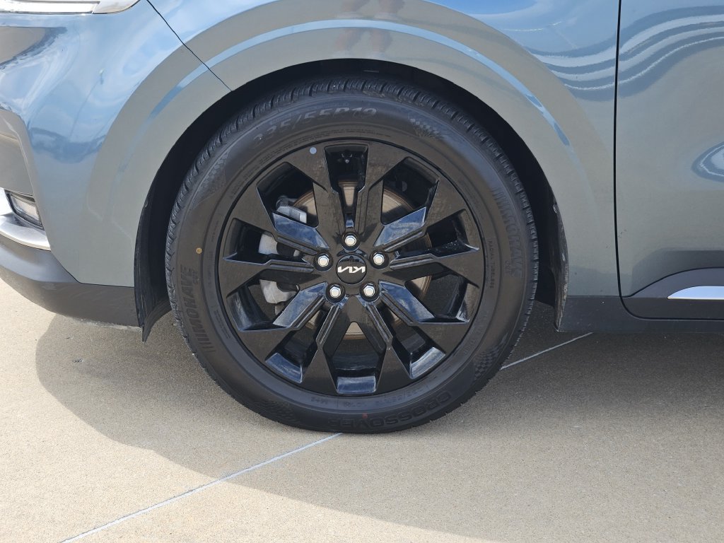 Used 2024 Kia Carnival SX Prestige FWD image 12