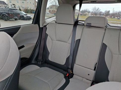 Used 2023 Subaru Forester Premium AWD/4WD image 18
