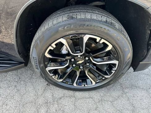 Used 2022 Chevrolet Tahoe LT w/ Luxury Package AWD/4WD image 12