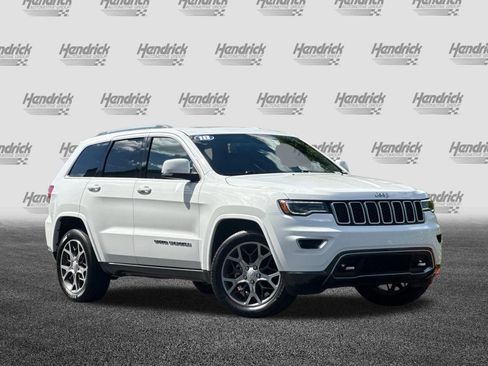 Used 2018 Jeep Grand Cherokee Limited AWD/4WD image 2