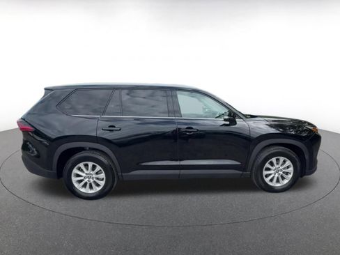 Used 2025 Toyota Grand Highlander FWD image 16