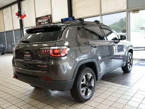 Used 2018 Jeep Compass Trailhawk w/ Leather Interior Group AWD/4WD image 15
