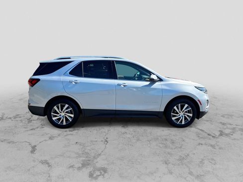 Used 2022 Chevrolet Equinox Premier AWD/4WD image 9