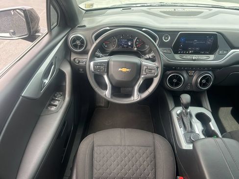 Used 2022 Chevrolet Blazer LT FWD image 27