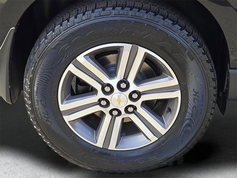 Used 2017 Chevrolet Traverse LT image 10