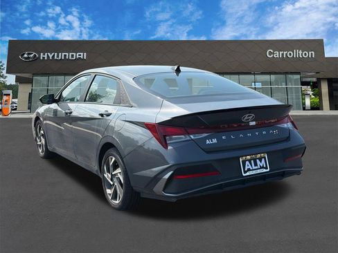 Certified 2025 Hyundai Elantra Sport FWD image 7